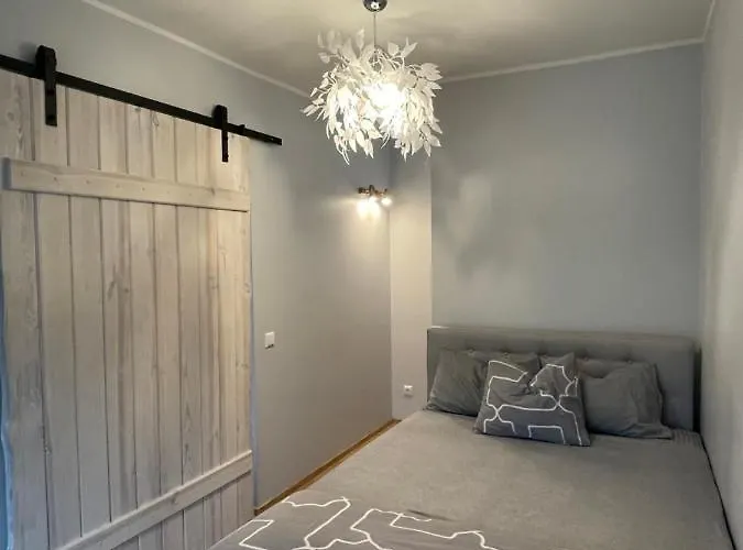 Vanalinna Suvituskorterid - Pikk 6 Ja 8 * Pärnu